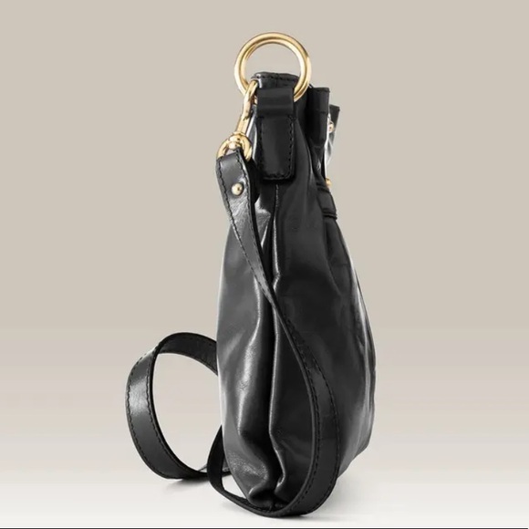 MARC JACOBS ‘Asa' Crossbody Bag in White - Picture 6 of 7